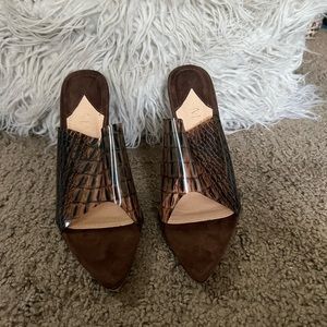 Brown snakeskin heel